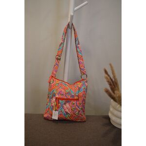 Vera Bradley NWT Women’s Quilted Cotton Shoulder Bag in Bright Floral Print